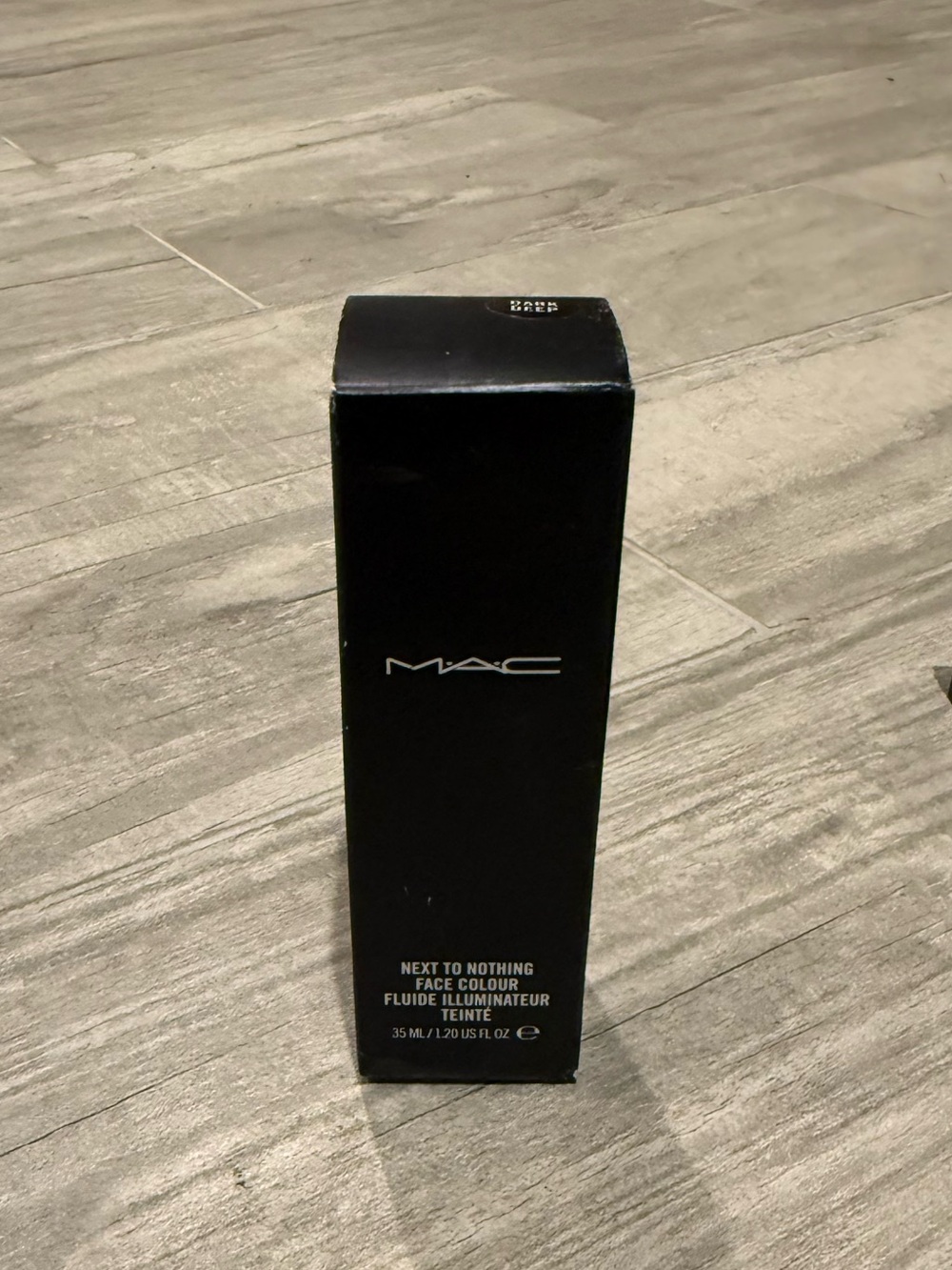 New MAC Next to Nothing Face Colour DARK DEEP Cosmetics Full size Foundation